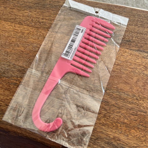 Pink comb - Picture 2 of 2